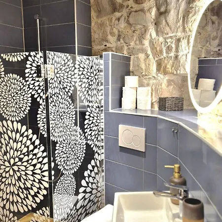 House Robert Apartamento